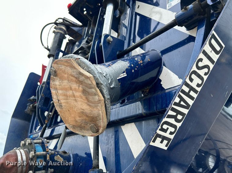 image for item KW9212 2012 Freightliner 114SD  sewer jetter truck