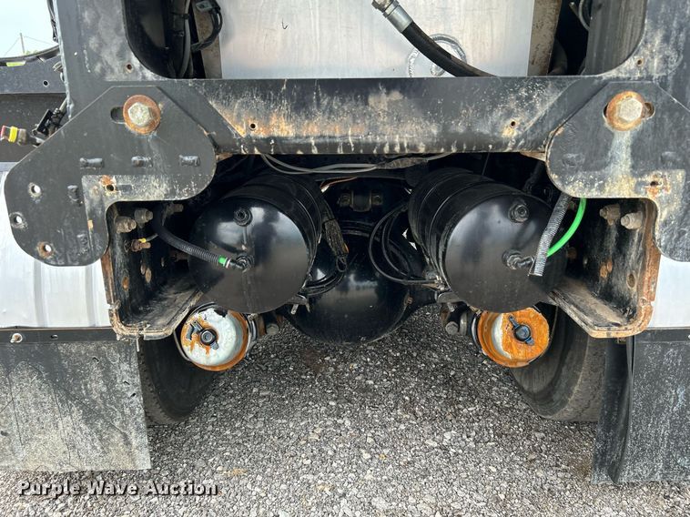 image for item KW9212 2012 Freightliner 114SD  sewer jetter truck