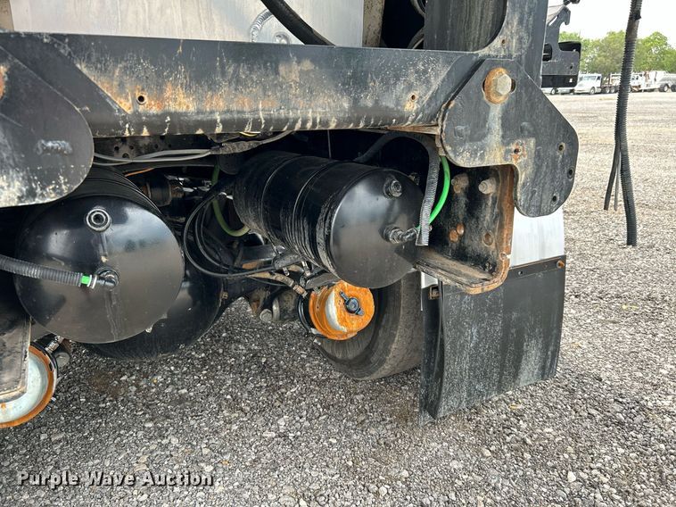 image for item KW9212 2012 Freightliner 114SD  sewer jetter truck
