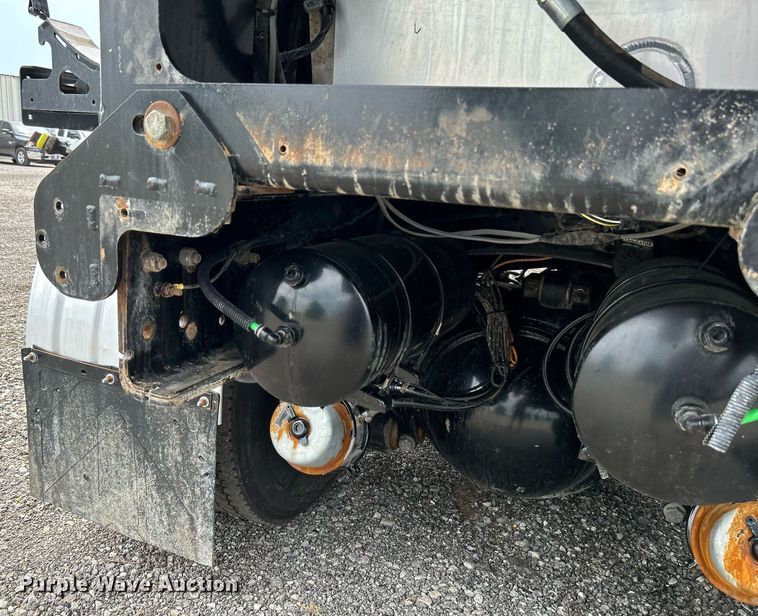 image for item KW9212 2012 Freightliner 114SD  sewer jetter truck
