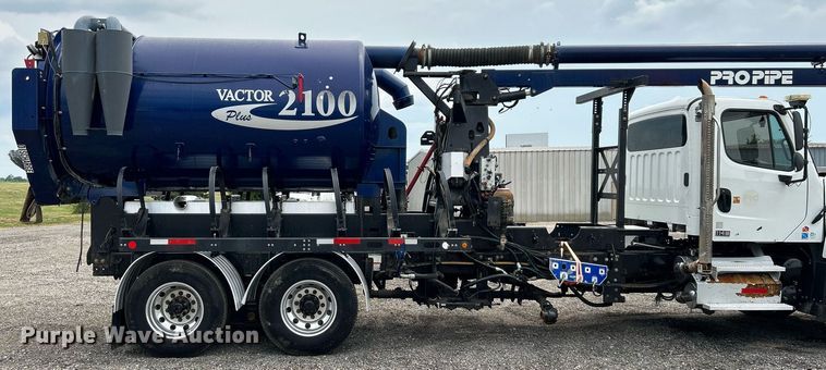 image for item KW9212 2012 Freightliner 114SD  sewer jetter truck