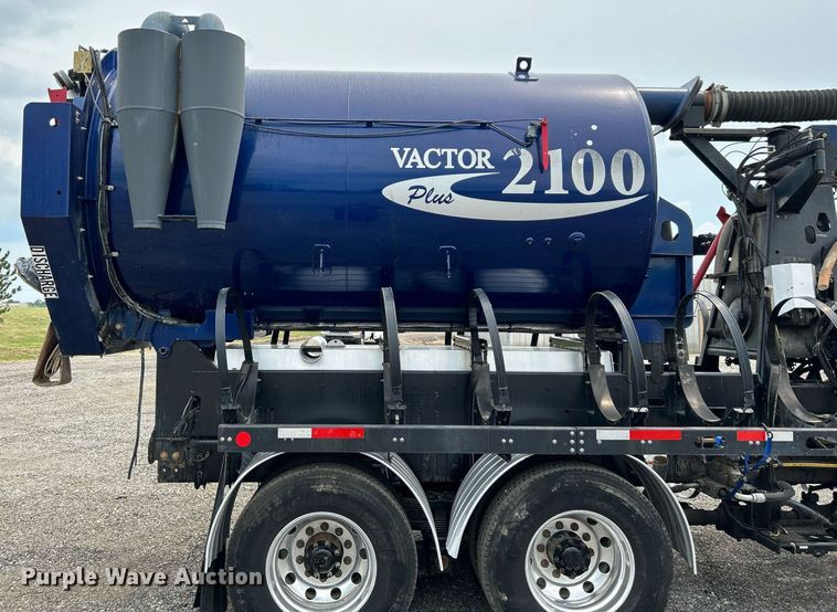 image for item KW9212 2012 Freightliner 114SD  sewer jetter truck