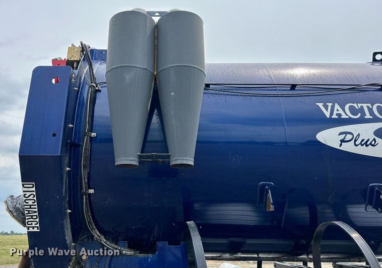 image for item KW9212 2012 Freightliner 114SD  sewer jetter truck