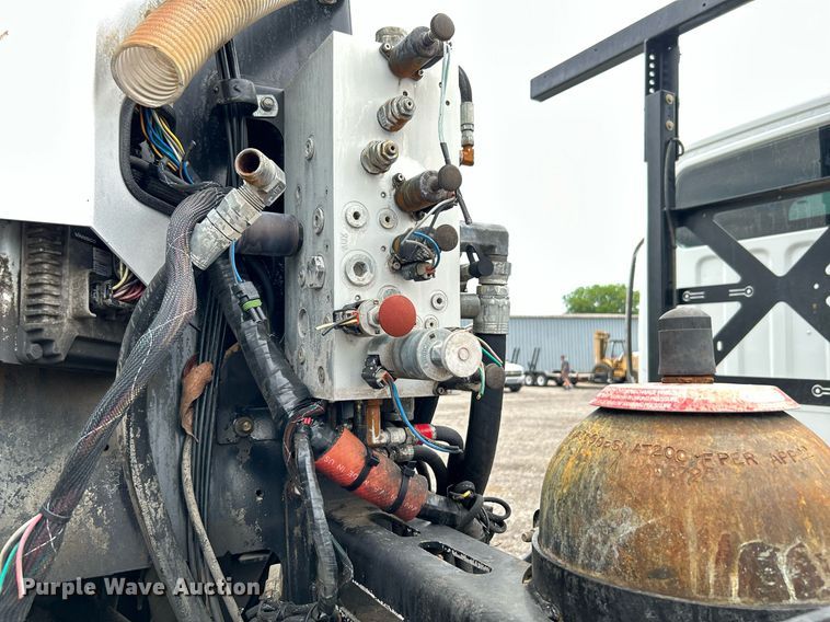 image for item KW9212 2012 Freightliner 114SD  sewer jetter truck