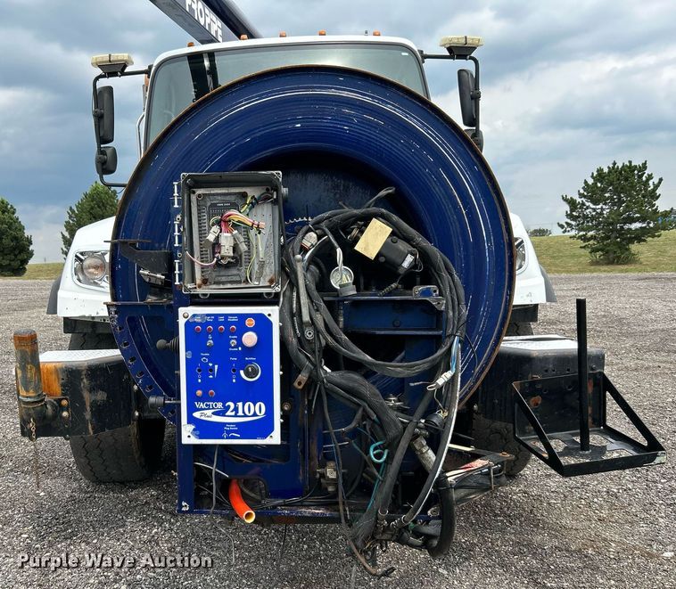 image for item KW9212 2012 Freightliner 114SD  sewer jetter truck