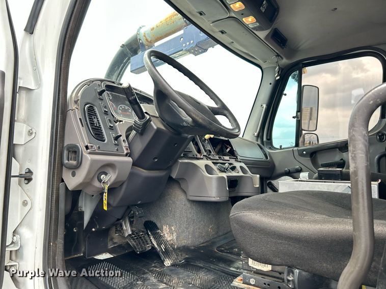 image for item KW9212 2012 Freightliner 114SD  sewer jetter truck