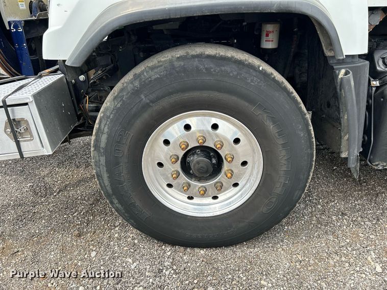 image for item KW9212 2012 Freightliner 114SD  sewer jetter truck