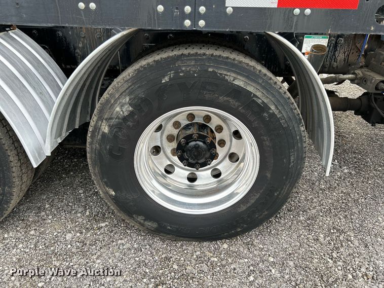 image for item KW9212 2012 Freightliner 114SD  sewer jetter truck