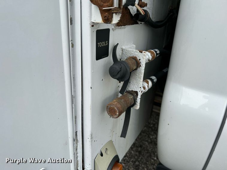 image for item KW9213 2008 Ford F550 Super Duty  bucket truck