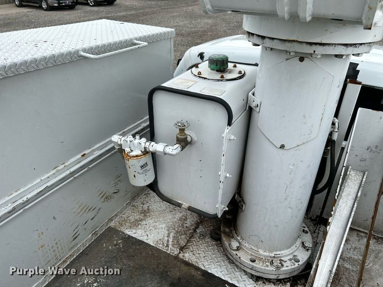 image for item KW9213 2008 Ford F550 Super Duty  bucket truck