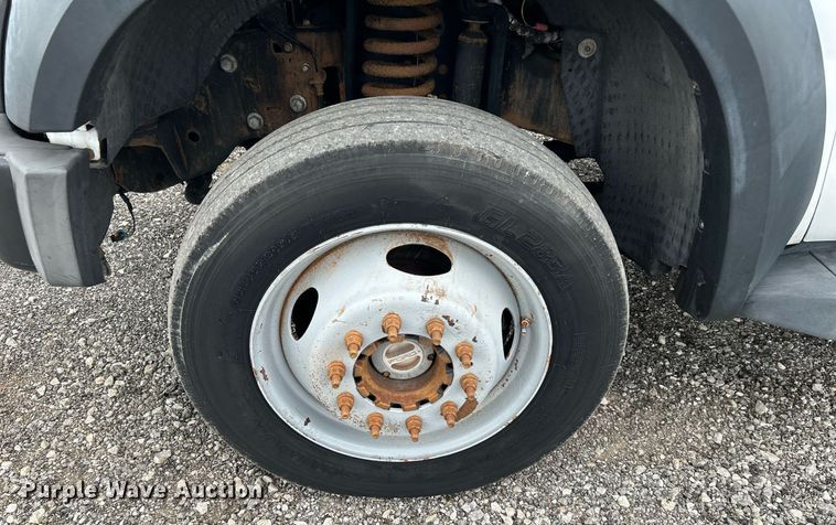 image for item KW9213 2008 Ford F550 Super Duty  bucket truck