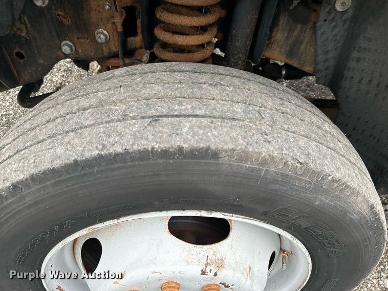 image for item KW9213 2008 Ford F550 Super Duty  bucket truck