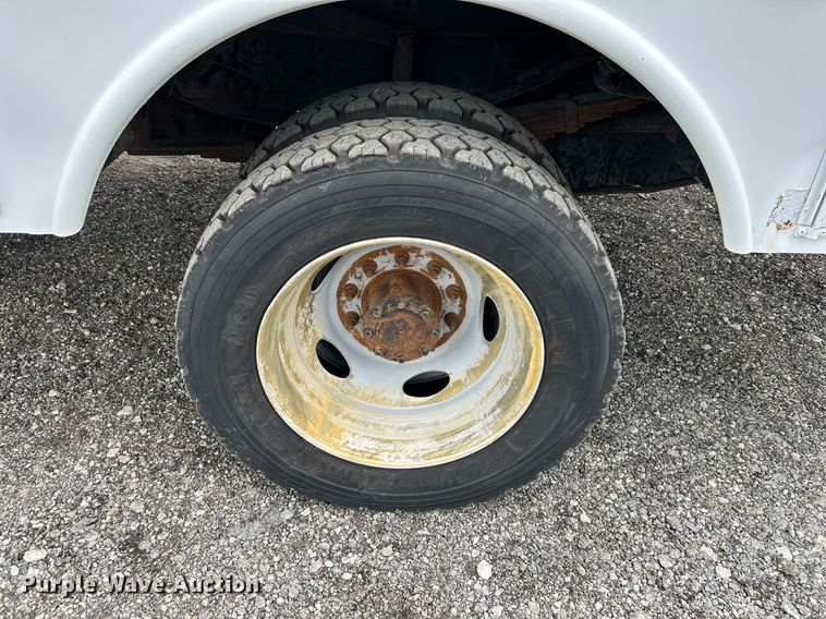 image for item KW9213 2008 Ford F550 Super Duty  bucket truck