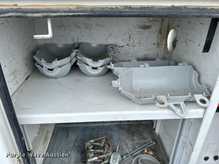 image for item KW9216 2013 Dodge Ram 5500HD  bucket truck