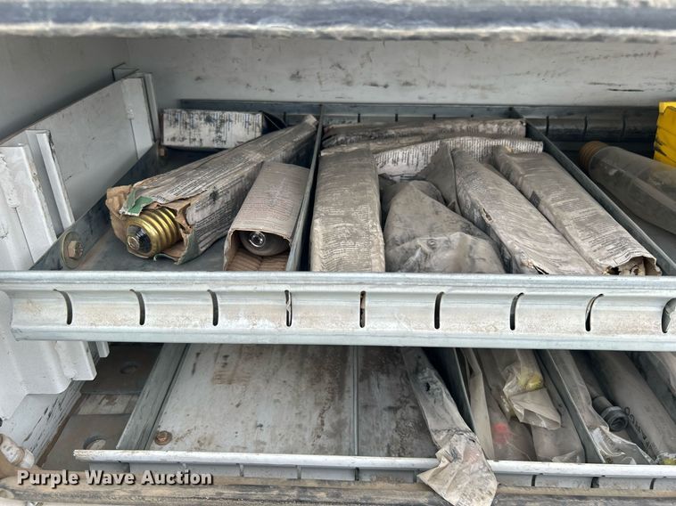 image for item KW9216 2013 Dodge Ram 5500HD  bucket truck