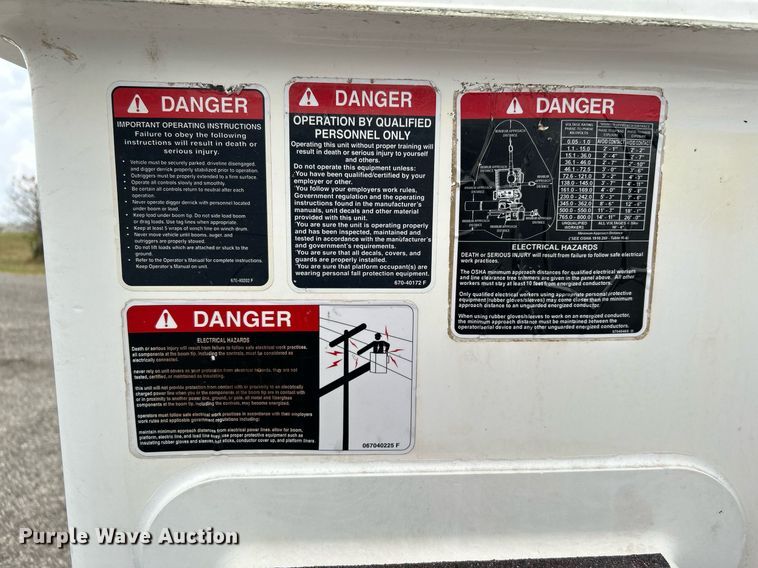 image for item KW9216 2013 Dodge Ram 5500HD  bucket truck