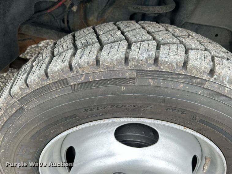 image for item KW9216 2013 Dodge Ram 5500HD  bucket truck