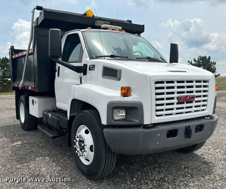image for item KW9217 2007 GMC C7500  dump truck