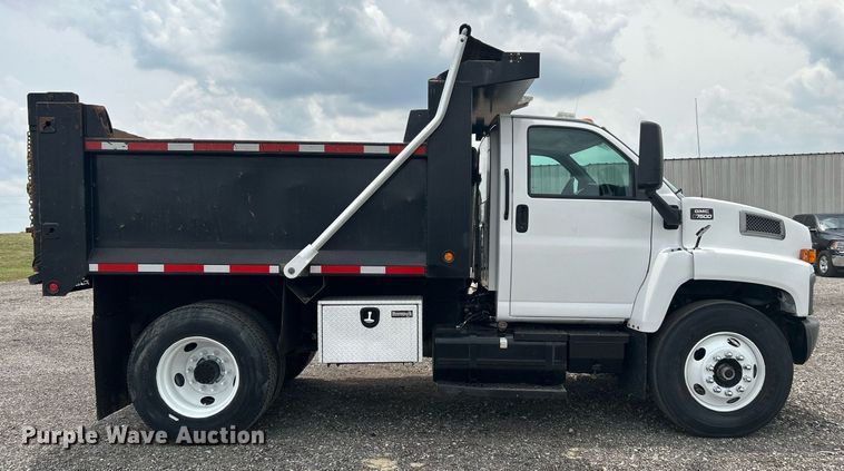 image for item KW9217 2007 GMC C7500  dump truck