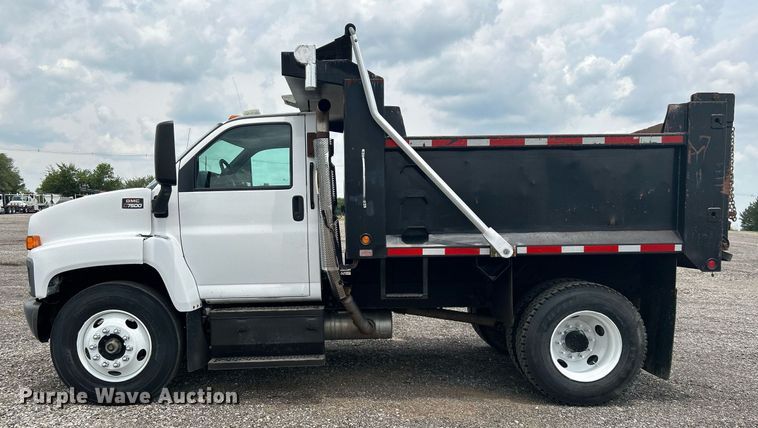 image for item KW9217 2007 GMC C7500  dump truck