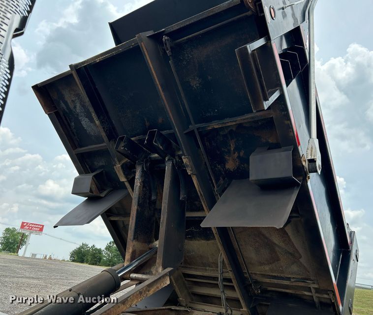 image for item KW9217 2007 GMC C7500  dump truck