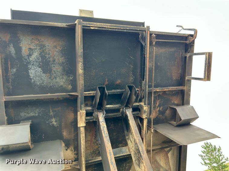 image for item KW9217 2007 GMC C7500  dump truck