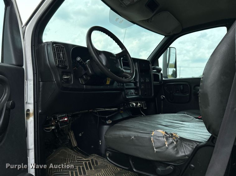 image for item KW9217 2007 GMC C7500  dump truck