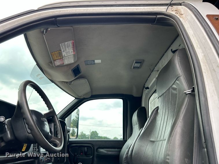 image for item KW9217 2007 GMC C7500  dump truck