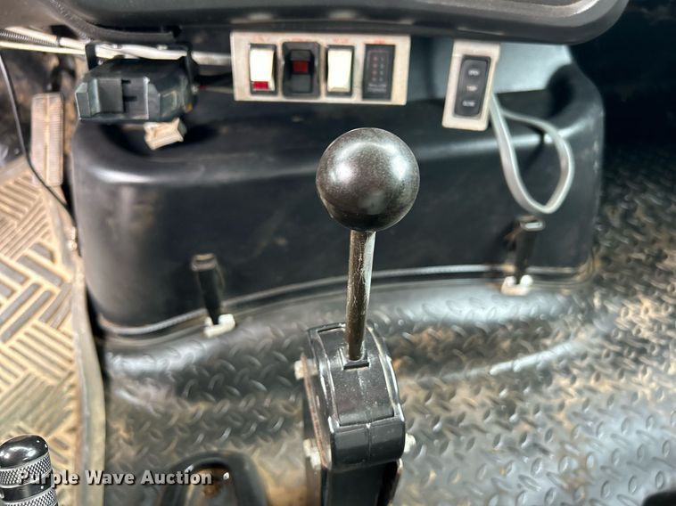 image for item KW9217 2007 GMC C7500  dump truck