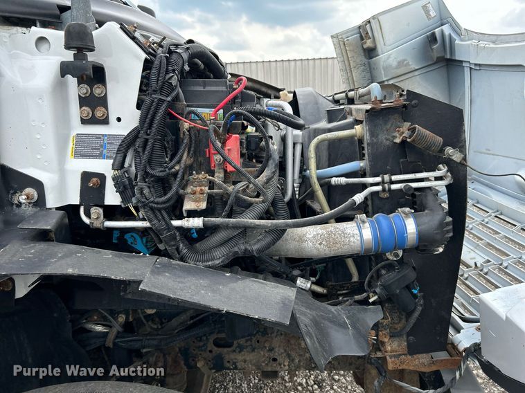 image for item KW9217 2007 GMC C7500  dump truck