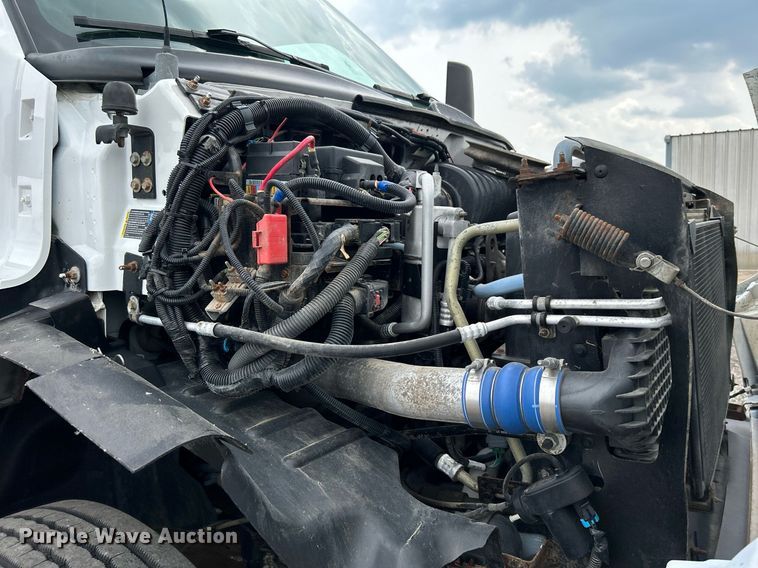 image for item KW9217 2007 GMC C7500  dump truck