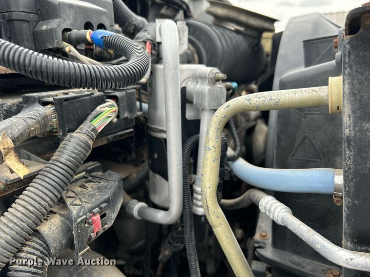 image for item KW9217 2007 GMC C7500  dump truck