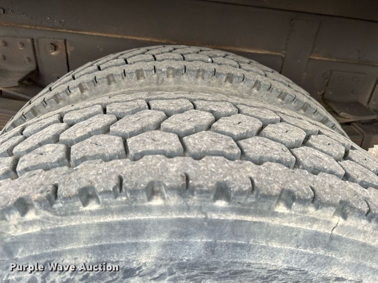 image for item KW9217 2007 GMC C7500  dump truck