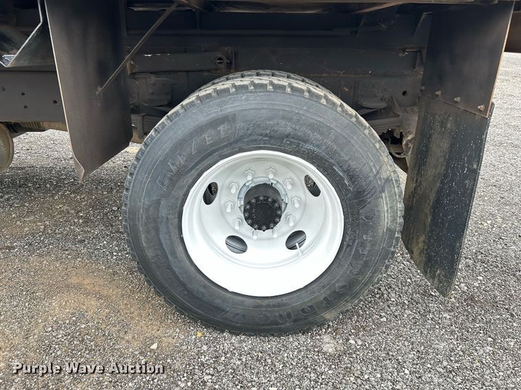 image for item KW9217 2007 GMC C7500  dump truck