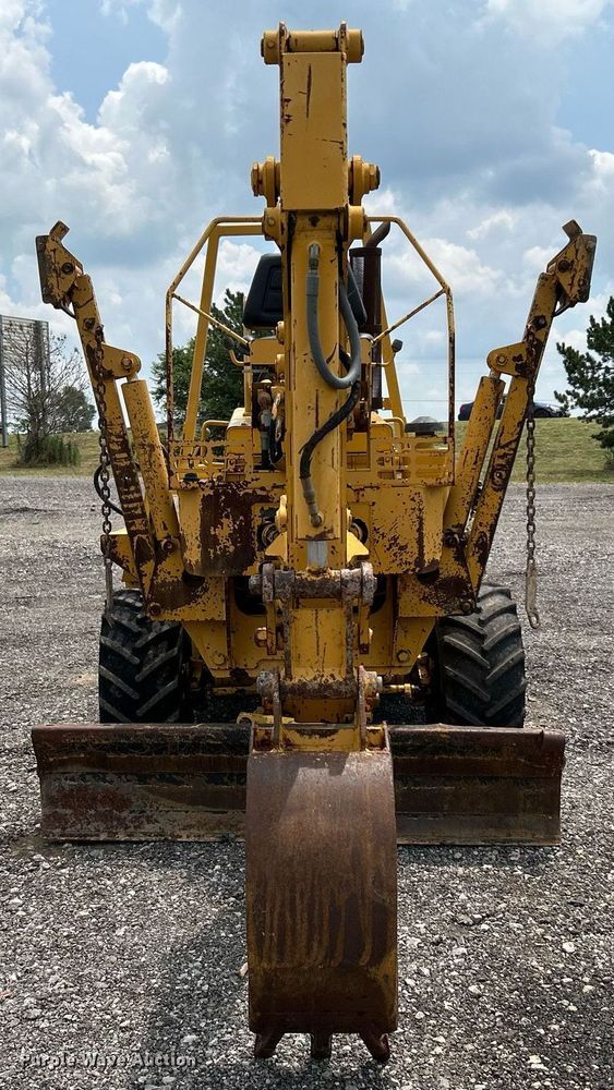 image for item KW9218 1994 Vermeer V4150  trencher