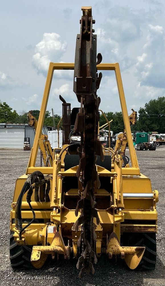 image for item KW9218 1994 Vermeer V4150  trencher