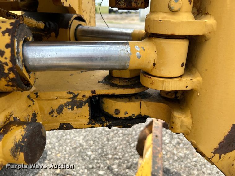 image for item KW9218 1994 Vermeer V4150  trencher