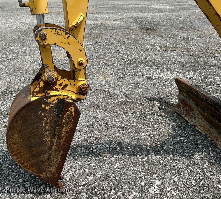 image for item KW9218 1994 Vermeer V4150  trencher