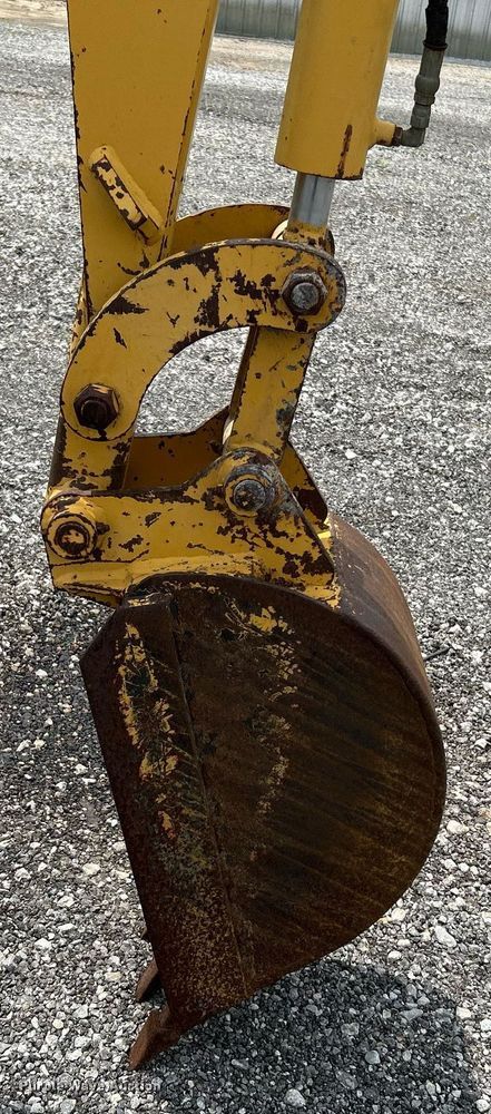 image for item KW9218 1994 Vermeer V4150  trencher