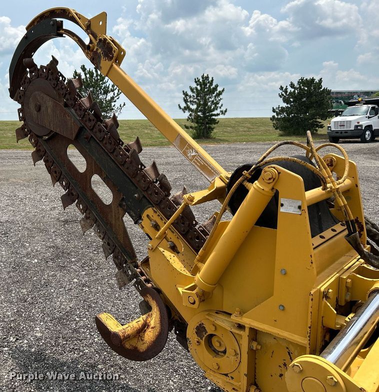 image for item KW9218 1994 Vermeer V4150  trencher