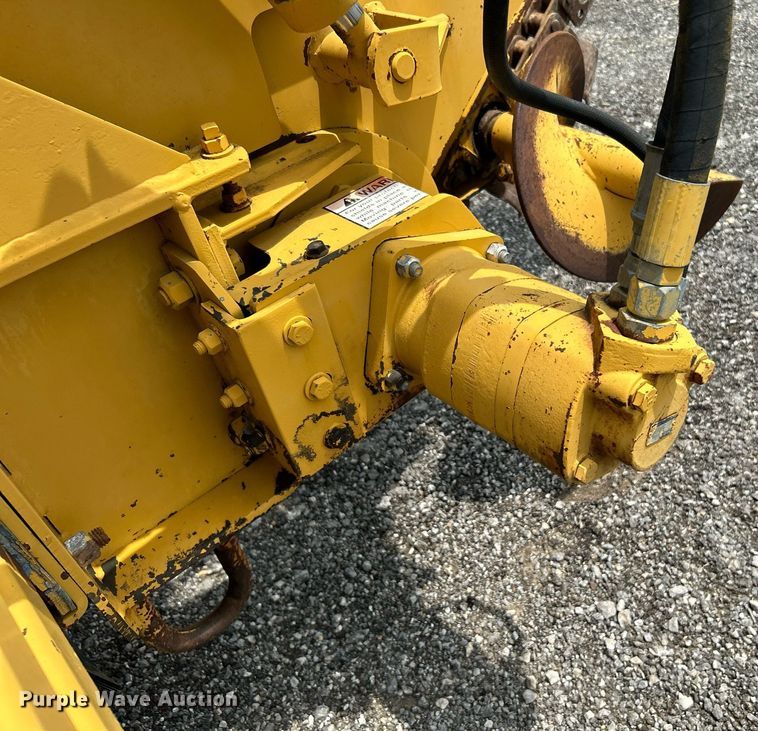 image for item KW9218 1994 Vermeer V4150  trencher