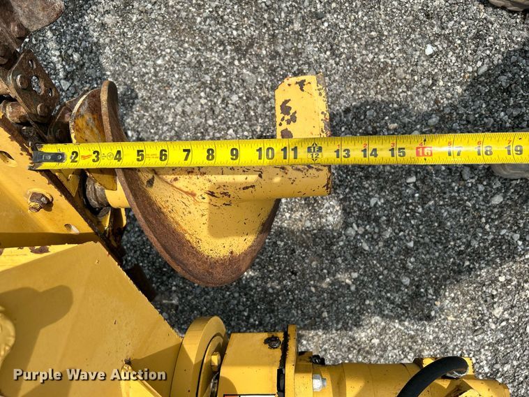 image for item KW9218 1994 Vermeer V4150  trencher