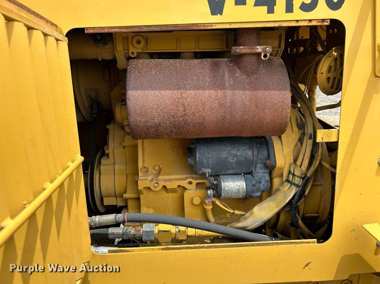 image for item KW9218 1994 Vermeer V4150  trencher