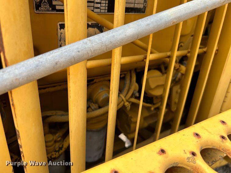 image for item KW9218 1994 Vermeer V4150  trencher