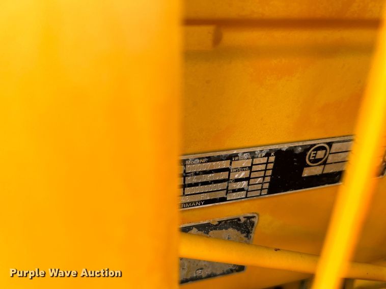 image for item KW9218 1994 Vermeer V4150  trencher