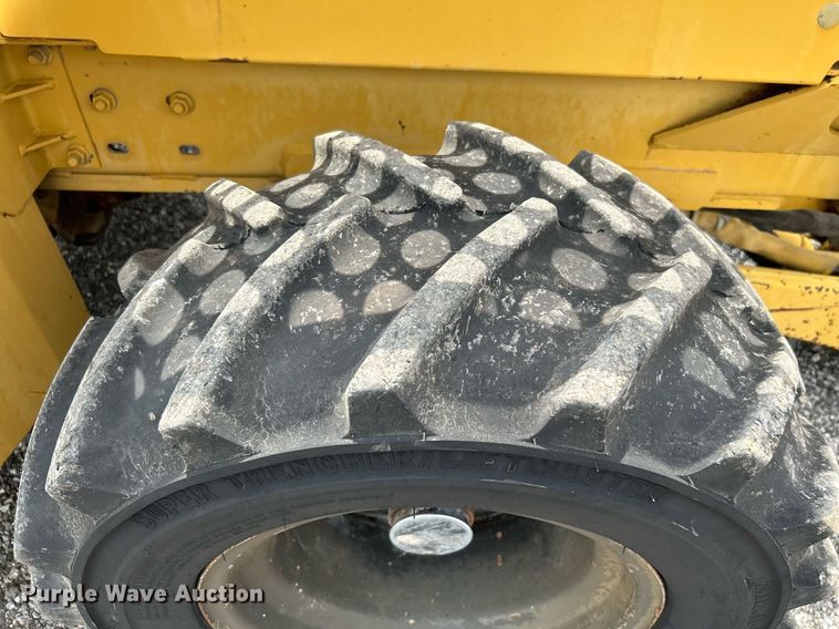 image for item KW9218 1994 Vermeer V4150  trencher