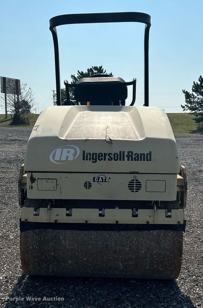 image for item KW9222 2006 Ingersoll Rand DuraPac DD24  double drum vibratory roller