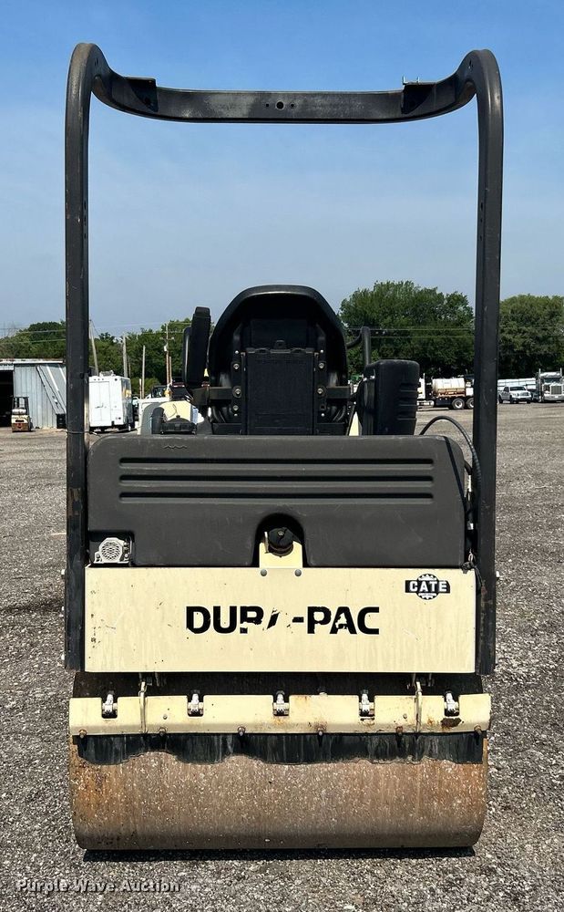 image for item KW9222 2006 Ingersoll Rand DuraPac DD24  double drum vibratory roller