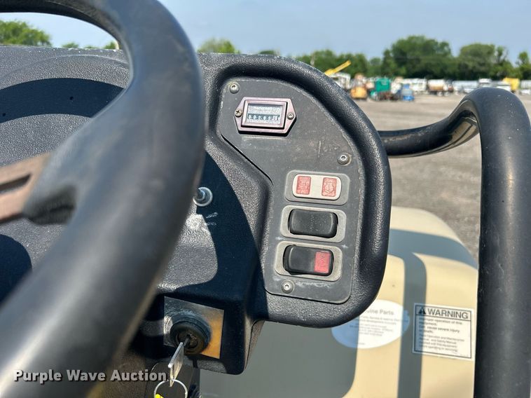 image for item KW9222 2006 Ingersoll Rand DuraPac DD24  double drum vibratory roller