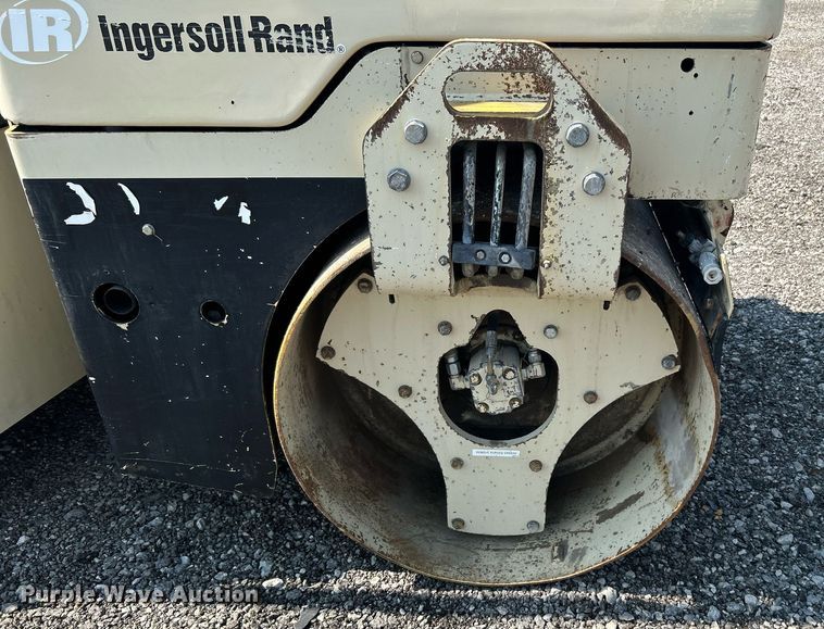 image for item KW9222 2006 Ingersoll Rand DuraPac DD24  double drum vibratory roller